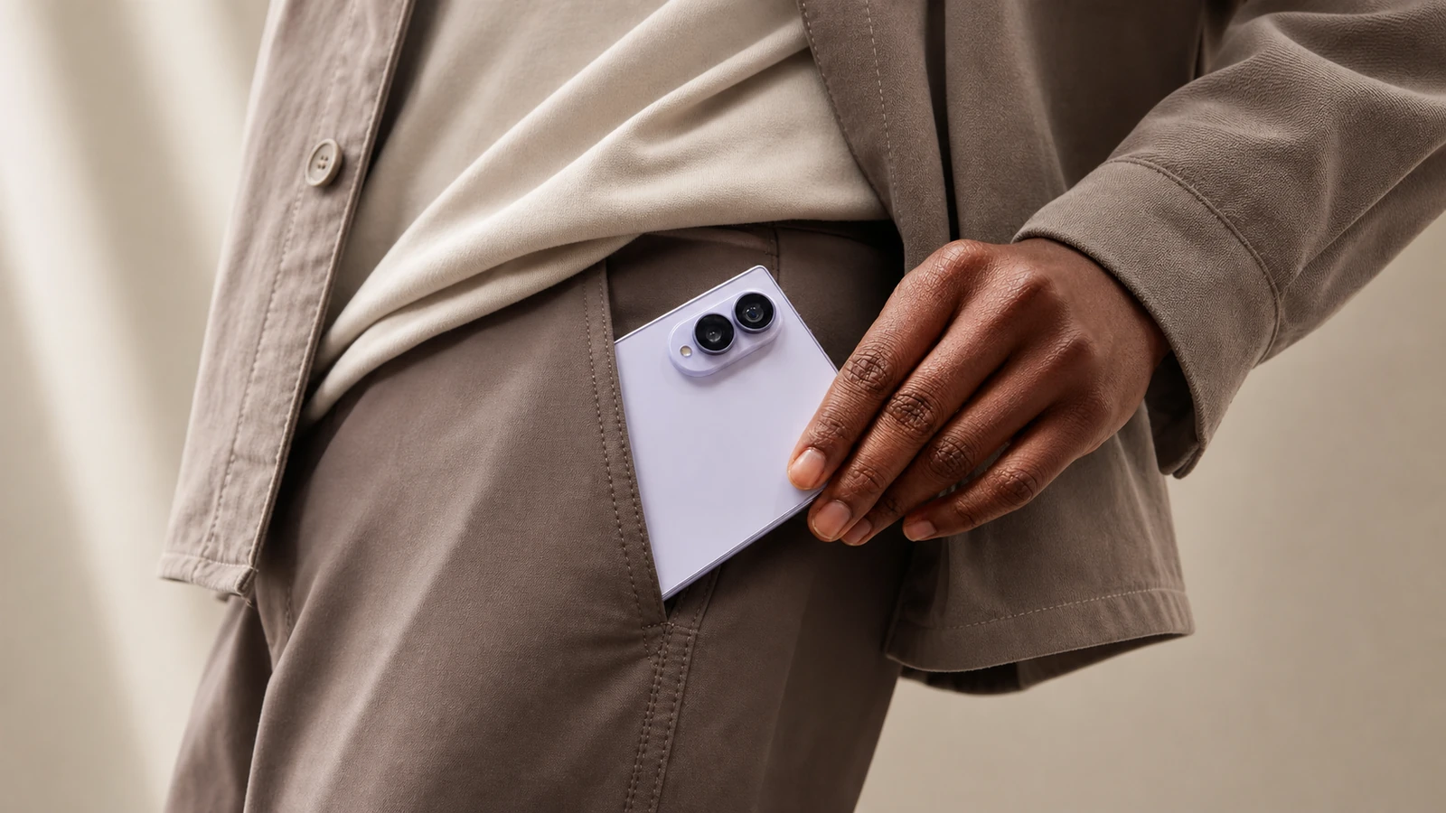 Samsung Galaxy Z Fold8 Ultra, Z Fold8 and Z Flip8: Specs, Differences and Who Should Buy Which The specs that actually change the decision